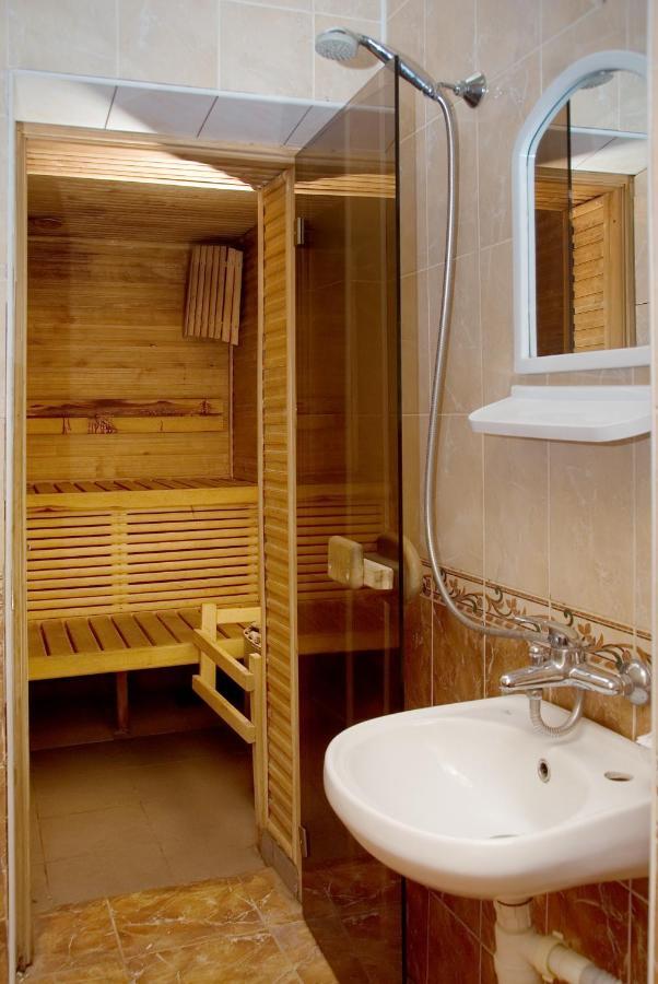 Galitsiya Hotel Lviv Bilik gambar